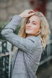 Evie R.